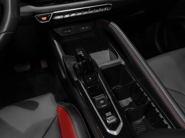 Geely Coolray I Рестайлинг с пробегом 2024 года, цена 2 095 000 рублей, 33977 км, внедорожник, Автокод Объявления