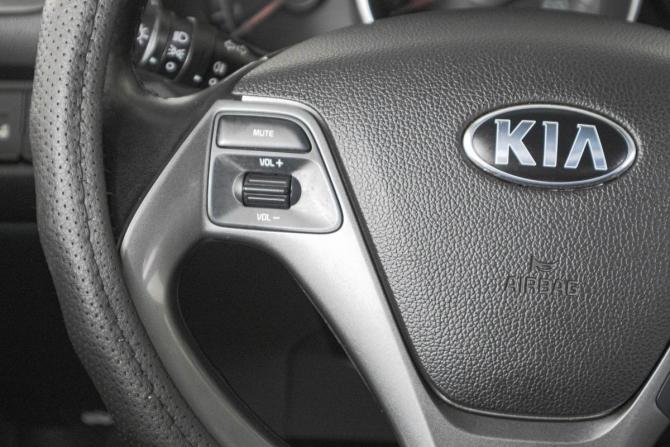 Kia Rio III Рестайлинг с пробегом 2016 года, цена 1 249 000 рублей, 75000 км, седан, Автокод Объявления