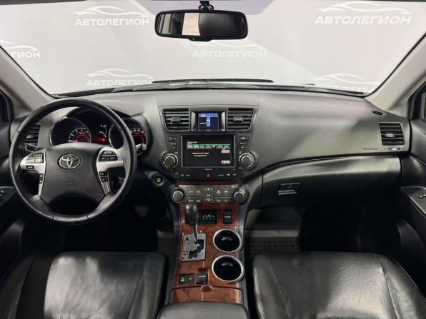 Toyota Highlander II (XU40) Рестайлинг с пробегом 2011 года, цена 2 100 000 рублей, 204000 км, внедорожник, Автокод Объявления