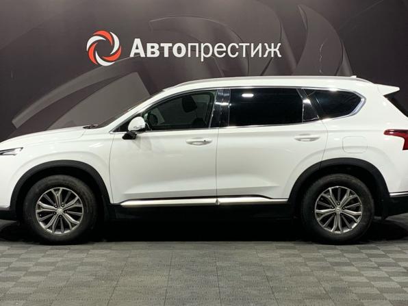 Hyundai Santa Fe IV Рестайлинг с пробегом 2022 года, цена 3 780 000 рублей, 36214 км, внедорожник, Автокод Объявления