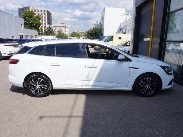 Renault Megane IV с пробегом 2018 года, цена 1 350 000 рублей, 176990 км, универсал, Автокод Объявления