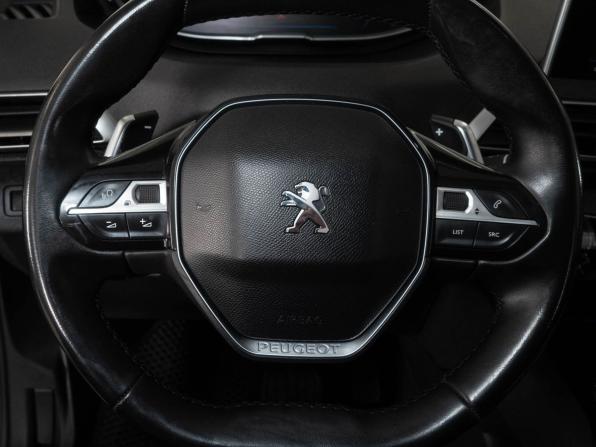 Peugeot 5008 II с пробегом 2018 года, цена 1 711 000 рублей, 210000 км, внедорожник, Автокод Объявления