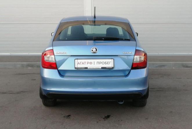 Skoda Rapid I с пробегом 2015 года, цена 1 029 000 рублей, 196948 км, лифтбек, Автокод Объявления