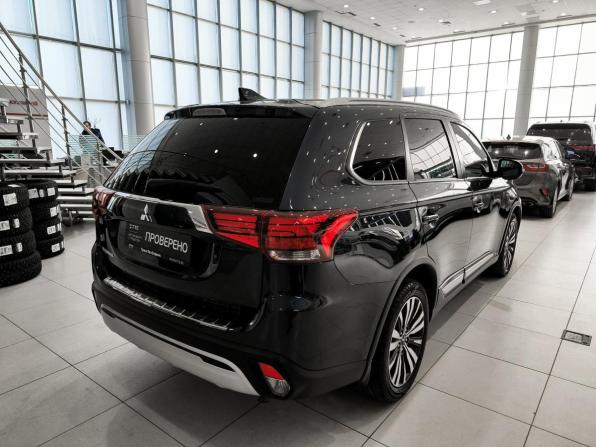 Mitsubishi Outlander III Рестайлинг 3 с пробегом 2020 года, цена 2 050 000 рублей, 174939 км, внедорожник, Автокод Объявления