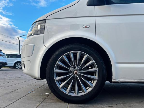 Volkswagen Transporter T5 Рестайлинг с пробегом 2010 года, цена 1 525 000 рублей, 333000 км, минивэн, Автокод Объявления