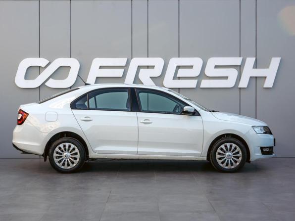 Skoda Rapid I Рестайлинг с пробегом 2019 года, цена 1 185 000 рублей, 188974 км, лифтбек, Автокод Объявления