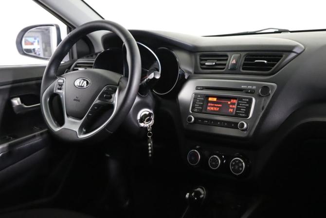 Kia Rio III Рестайлинг с пробегом 2016 года, цена 999 990 рублей, 129530 км, хэтчбек, Автокод Объявления