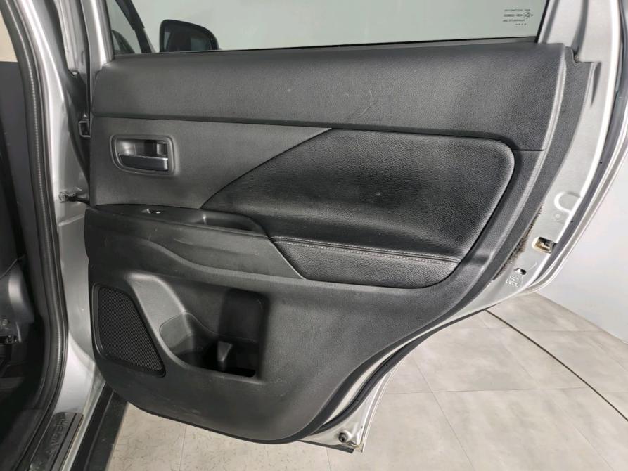 Mitsubishi Outlander III Рестайлинг 2 Санкт-Петербург  - изображение 24
