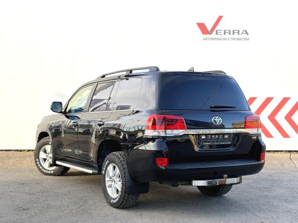 Toyota Land Cruiser 200 Series Рестайлинг 2 с пробегом 2018 года, цена 6 100 000 рублей, 218336 км, внедорожник, Автокод Объявления