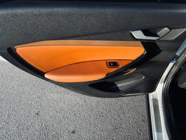 Lada (ВАЗ) Vesta I Рестайлинг (NG) с пробегом 2024 года, цена 1 550 000 рублей, 11000 км, универсал, Автокод Объявления