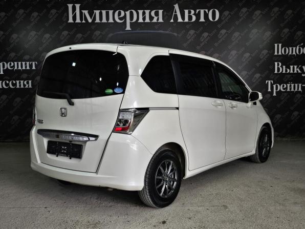 Honda Freed I Рестайлинг с пробегом 2012 года, цена 1 240 000 рублей, 153700 км, компактвэн, Автокод Объявления