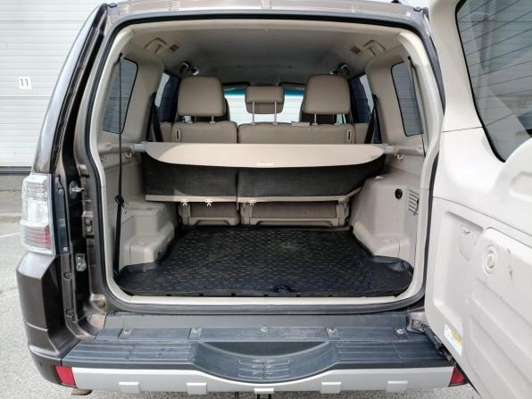 Mitsubishi Pajero IV Рестайлинг 2 с пробегом 2017 года, цена 2 529 000 рублей, 207843 км, внедорожник, Автокод Объявления