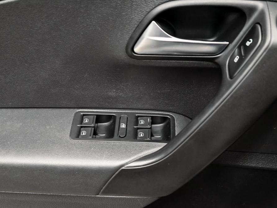 Volkswagen Polo V Рестайлинг Екатеринбург  - изображение 12