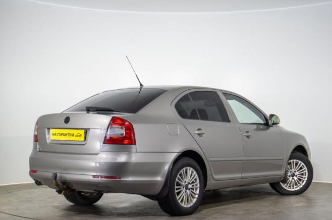 Skoda Octavia II (A5) Рестайлинг с пробегом 2009 года, цена 749 000 рублей, 310000 км, лифтбек, Автокод Объявления