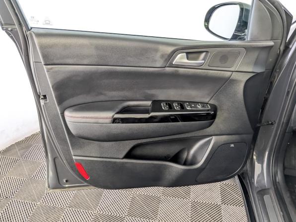 Kia Sportage IV Рестайлинг с пробегом 2021 года, цена 2 885 000 рублей, 52200 км, внедорожник, Автокод Объявления