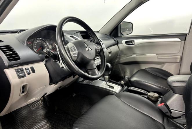 Mitsubishi Pajero Sport II с пробегом 2011 года, цена 1 900 000 рублей, 102287 км, внедорожник, Автокод Объявления