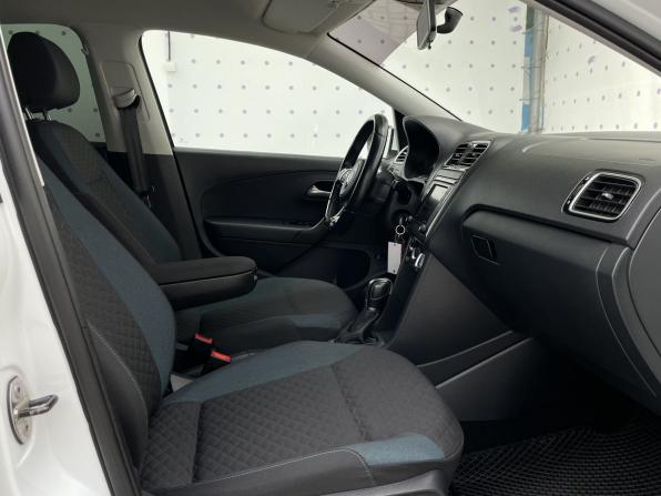 Volkswagen Polo V Рестайлинг с пробегом 2020 года, цена 1 480 000 рублей, 97209 км, седан, Автокод Объявления