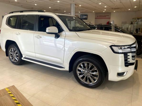 Новый Toyota Land Cruiser 300 Series 2025 года, цена 17 050 000 рублей, внедорожник, Автокод Объявления