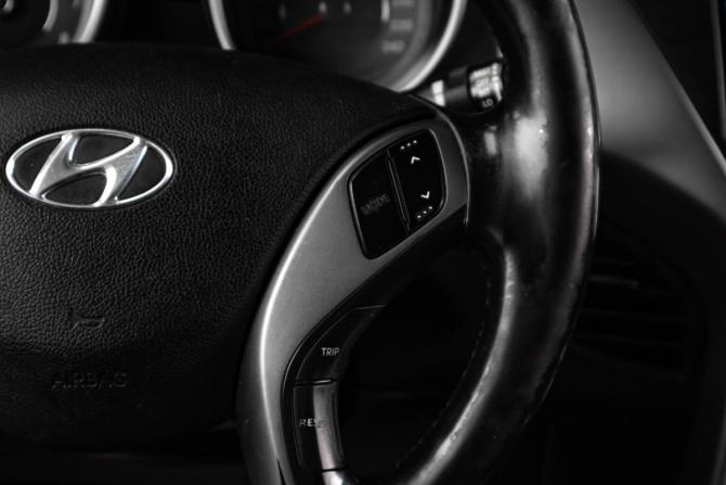 Hyundai Avante V с пробегом 2013 года, цена 1 169 000 рублей, 145380 км, седан, Автокод Объявления