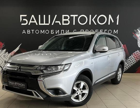Mitsubishi Outlander III Рестайлинг 3 с пробегом 2019 года, цена 2 200 000 рублей, 125025 км, внедорожник, Автокод Объявления