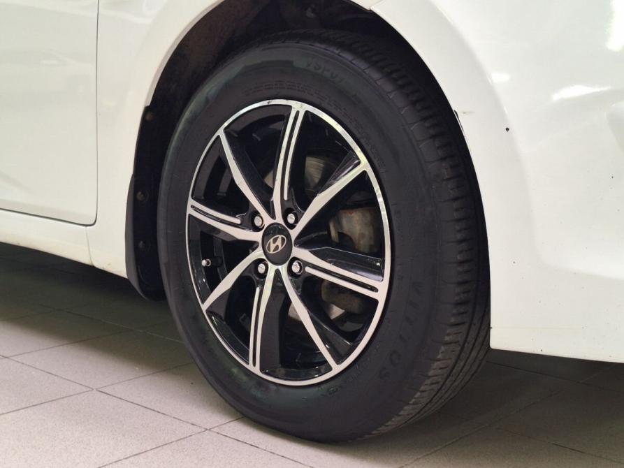 Hyundai Solaris I Челябинск  - изображение 9