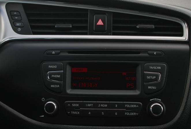 Kia Ceed II Рестайлинг с пробегом 2017 года, цена 1 205 000 рублей, 104757 км, хэтчбек, Автокод Объявления