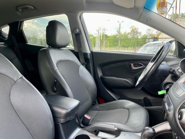 Hyundai ix35 I Рестайлинг с пробегом 2013 года, цена 1 430 000 рублей, 110969 км, внедорожник, Автокод Объявления