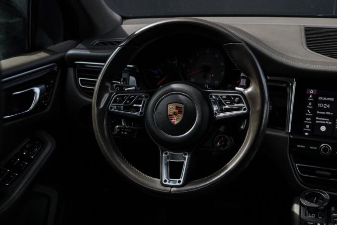Porsche Macan I Рестайлинг с пробегом 2019 года, цена 3 724 380 рублей, 263539 км, внедорожник, Автокод Объявления