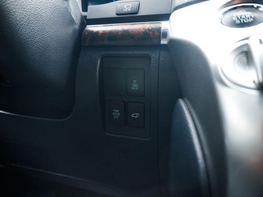 Toyota Land Cruiser 200 Series Рестайлинг 1 Ростов-на-Дону  - изображение 31