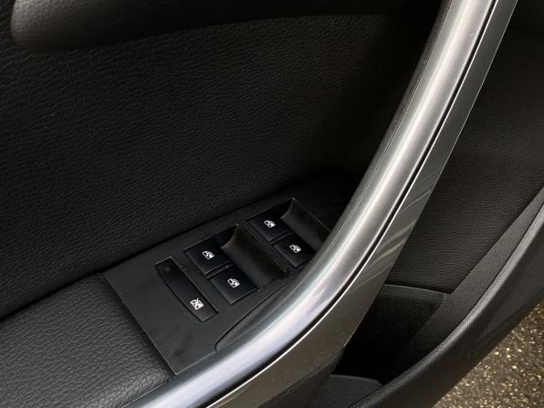 Opel Astra J Рестайлинг с пробегом 2012 года, цена 749 000 рублей, 237345 км, хэтчбек, Автокод Объявления