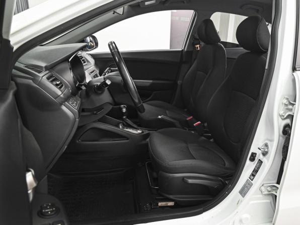 Kia Rio III Рестайлинг с пробегом 2017 года, цена 1 490 000 рублей, 79450 км, седан, Автокод Объявления