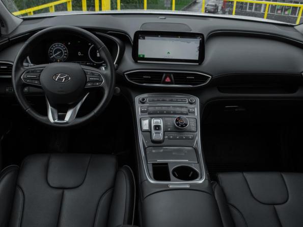Hyundai Santa Fe IV Рестайлинг с пробегом 2021 года, цена 3 949 000 рублей, 35697 км, внедорожник, Автокод Объявления