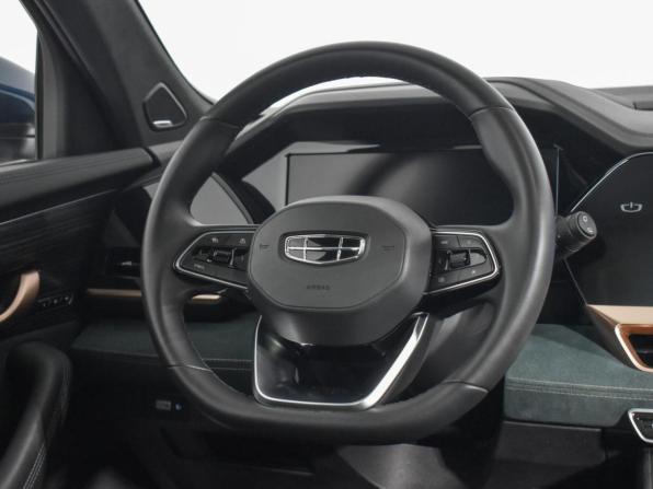 Geely Monjaro I с пробегом 2023 года, цена 3 048 790 рублей, 48778 км, внедорожник, Автокод Объявления
