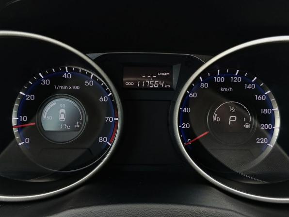 Hyundai ix35 I Рестайлинг с пробегом 2014 года, цена 1 379 000 рублей, 117563 км, внедорожник, Автокод Объявления