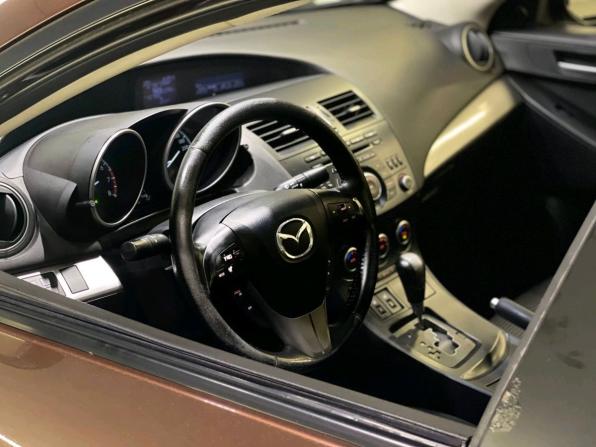 Mazda 3 II (BL) Рестайлинг с пробегом 2011 года, цена 755 000 рублей, 265022 км, седан, Автокод Объявления