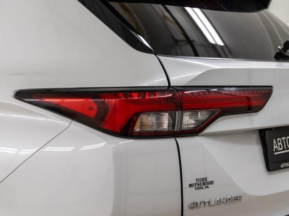 Mitsubishi Outlander IV с пробегом 2022 года, цена 3 048 000 рублей, 97847 км, внедорожник, Автокод Объявления