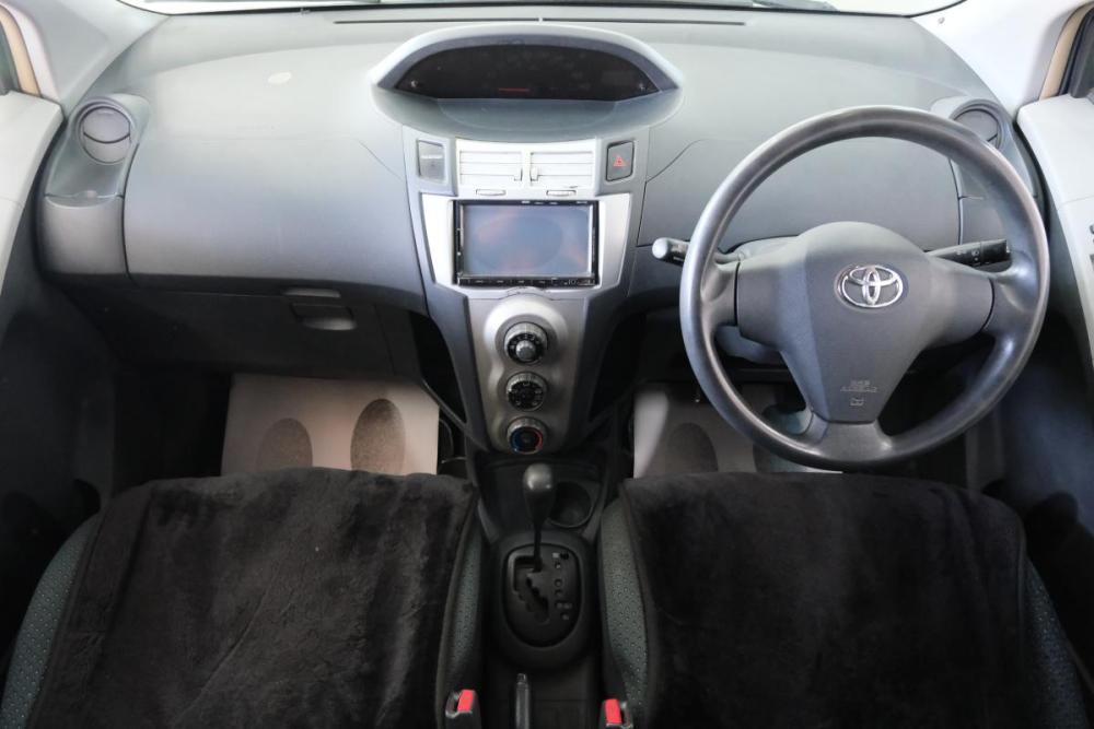 Toyota Vitz II (XP90) Омск  - изображение 12