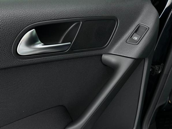 Volkswagen Tiguan I Рестайлинг с пробегом 2012 года, цена 1 450 000 рублей, 161616 км, внедорожник, Автокод Объявления