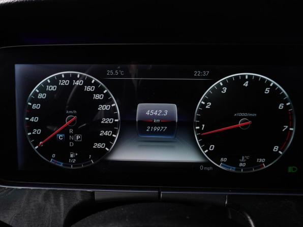 Mercedes-Benz E-Класс V (W213 S213 C238) с пробегом 2017 года, цена 2 779 000 рублей, 219977 км, седан, Автокод Объявления