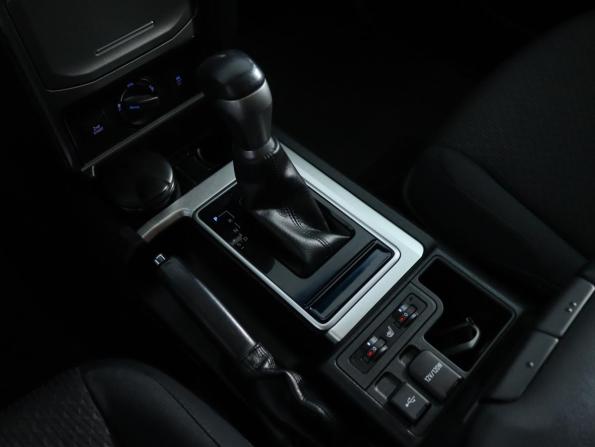 Toyota Land Cruiser Prado 150 Series Рестайлинг 3 с пробегом 2021 года, цена 5 199 000 рублей, 60800 км, внедорожник, Автокод Объявления