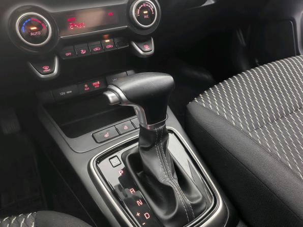 Kia Rio IV с пробегом 2018 года, цена 1 315 000 рублей, 96000 км, седан, Автокод Объявления