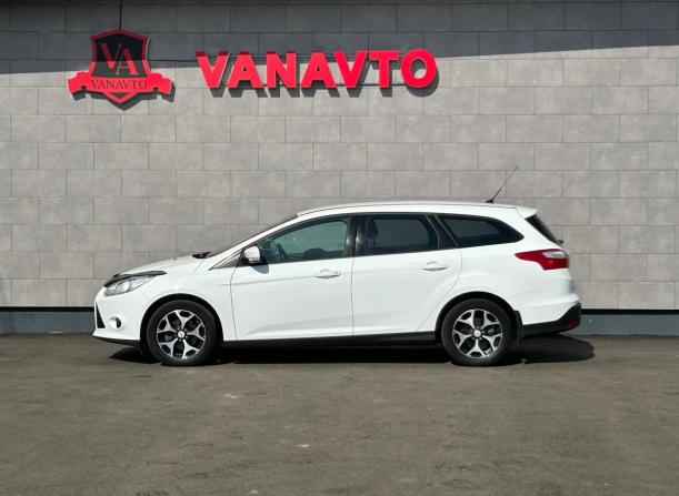 Ford Focus III с пробегом 2014 года, цена 890 000 рублей, 181362 км, универсал, Автокод Объявления