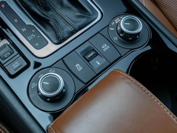Volkswagen Touareg II с пробегом 2014 года, цена 2 340 000 рублей, 203941 км, внедорожник, Автокод Объявления