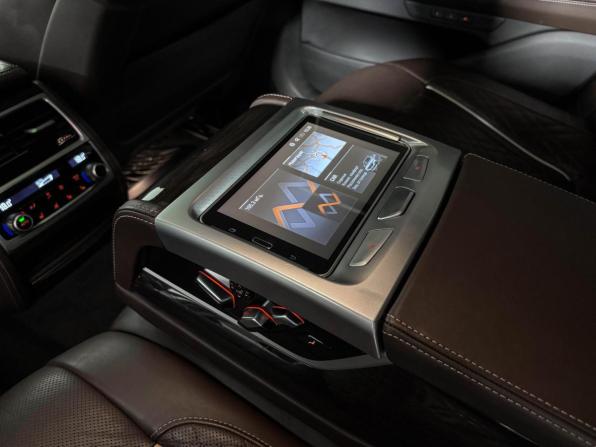 BMW 7 серии VI (G11/G12) Рестайлинг с пробегом 2021 года, цена 7 800 000 рублей, 49031 км, седан, Автокод Объявления