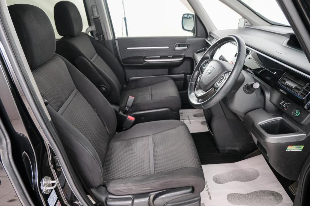 Honda Stepwgn V Красноярск  - изображение 8
