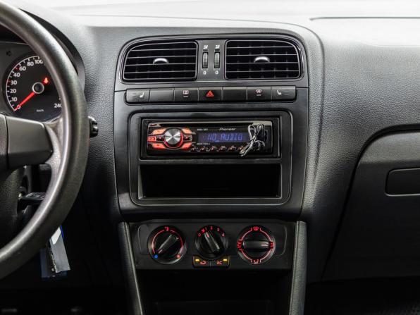Volkswagen Polo V с пробегом 2012 года, цена 823 000 рублей, 221676 км, седан, Автокод Объявления