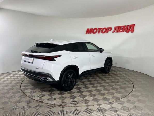 Omoda C5 I с пробегом 2023 года, цена 1 680 000 рублей, 64121 км, внедорожник, Автокод Объявления