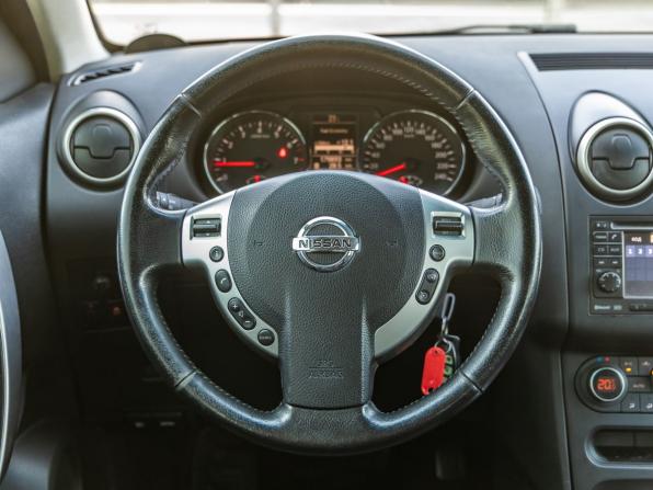 Nissan Qashqai I Рестайлинг с пробегом 2012 года, цена 948 000 рублей, 179893 км, внедорожник, Автокод Объявления