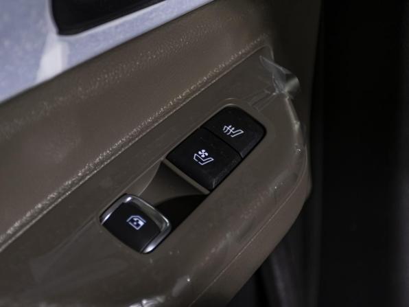 Kia Carnival IV Рестайлинг с пробегом 2025 года, цена 6 580 000 рублей, 7800 км, минивэн, Автокод Объявления