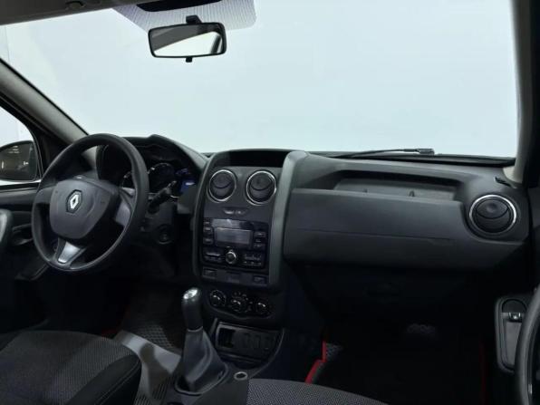 Renault Duster I Рестайлинг с пробегом 2018 года, цена 900 000 рублей, 166026 км, внедорожник, Автокод Объявления